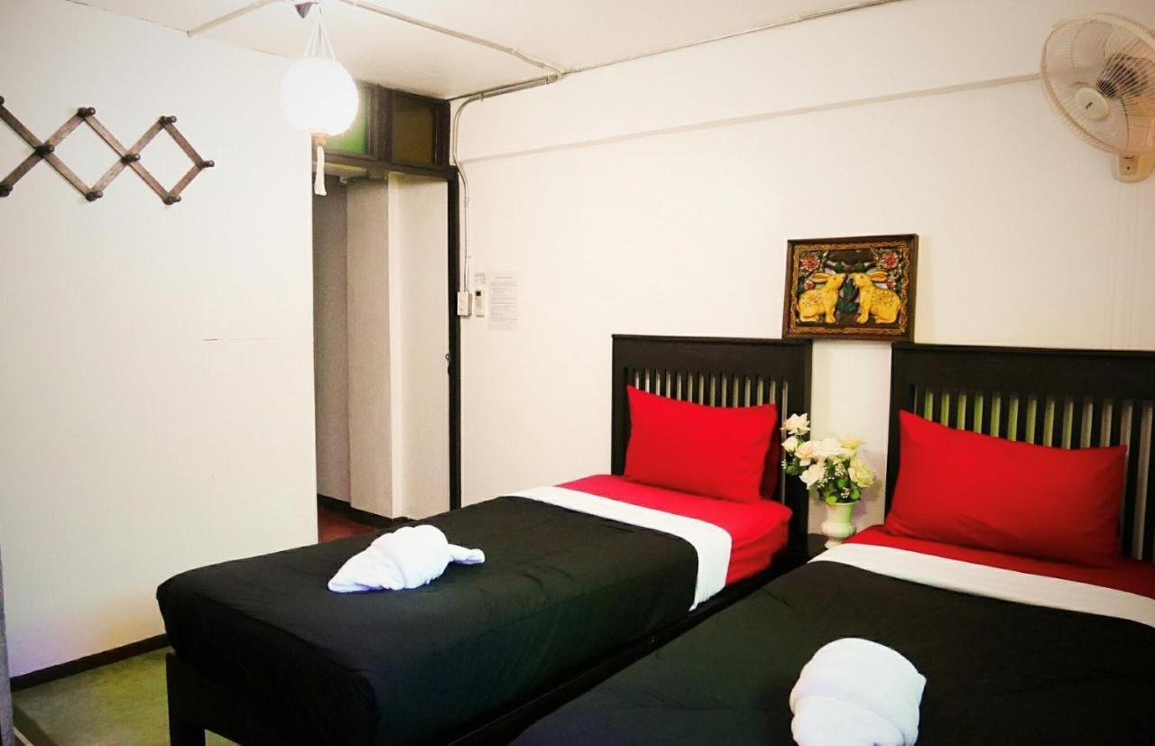 Lanna Hostel Chiang Mai Esterno foto