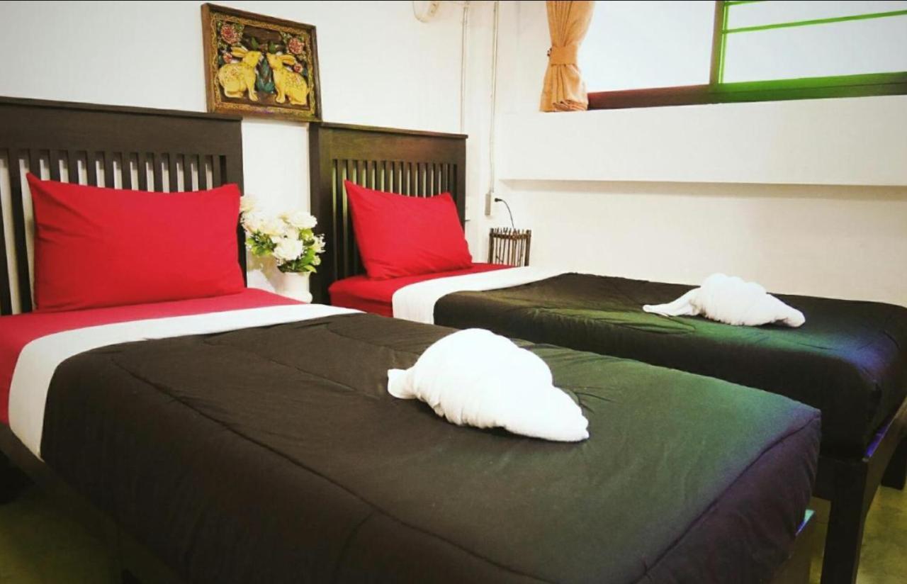 Lanna Hostel Chiang Mai Esterno foto